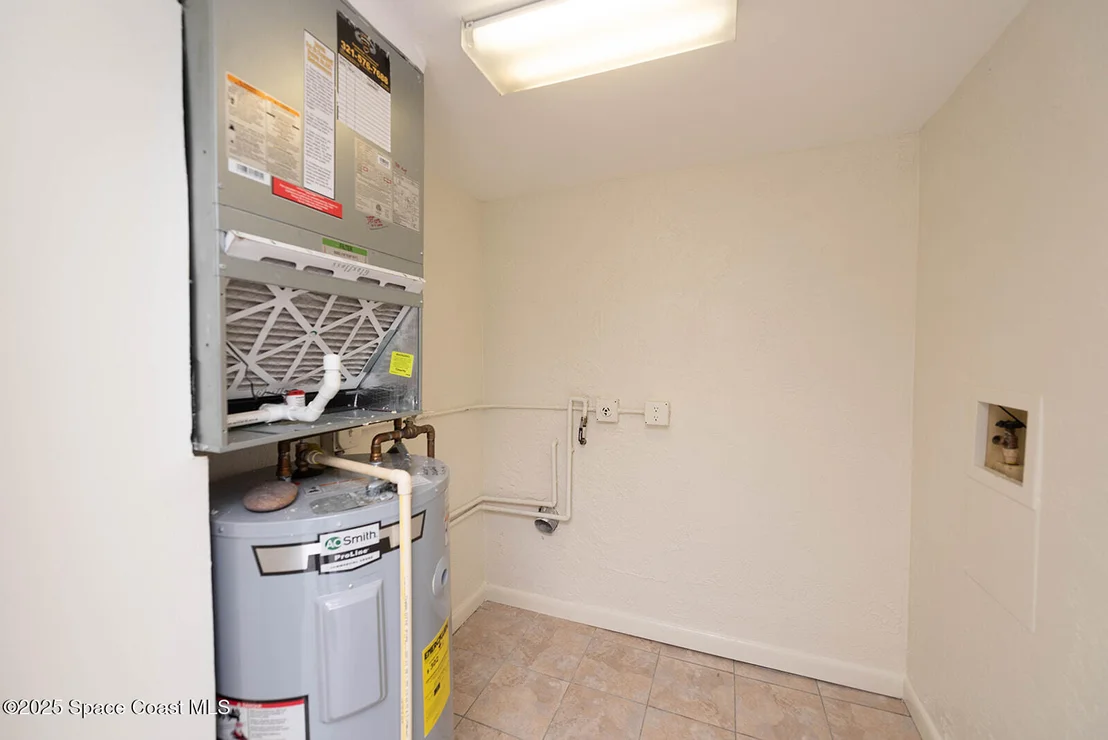 Photo of Unit 507B at 1049 Rockledge Drive