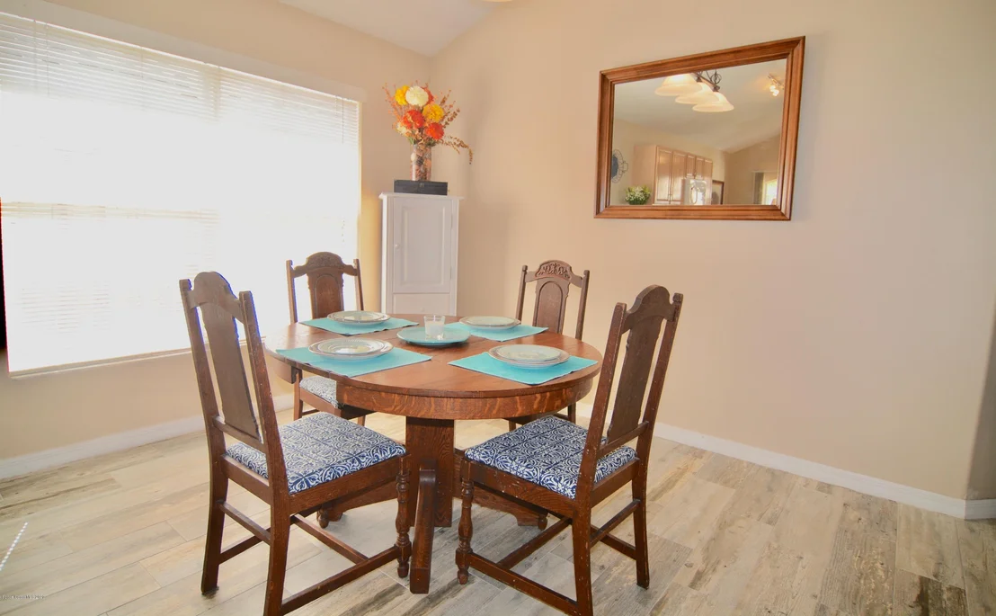Photo of 2561 Stratford Pointe Drive