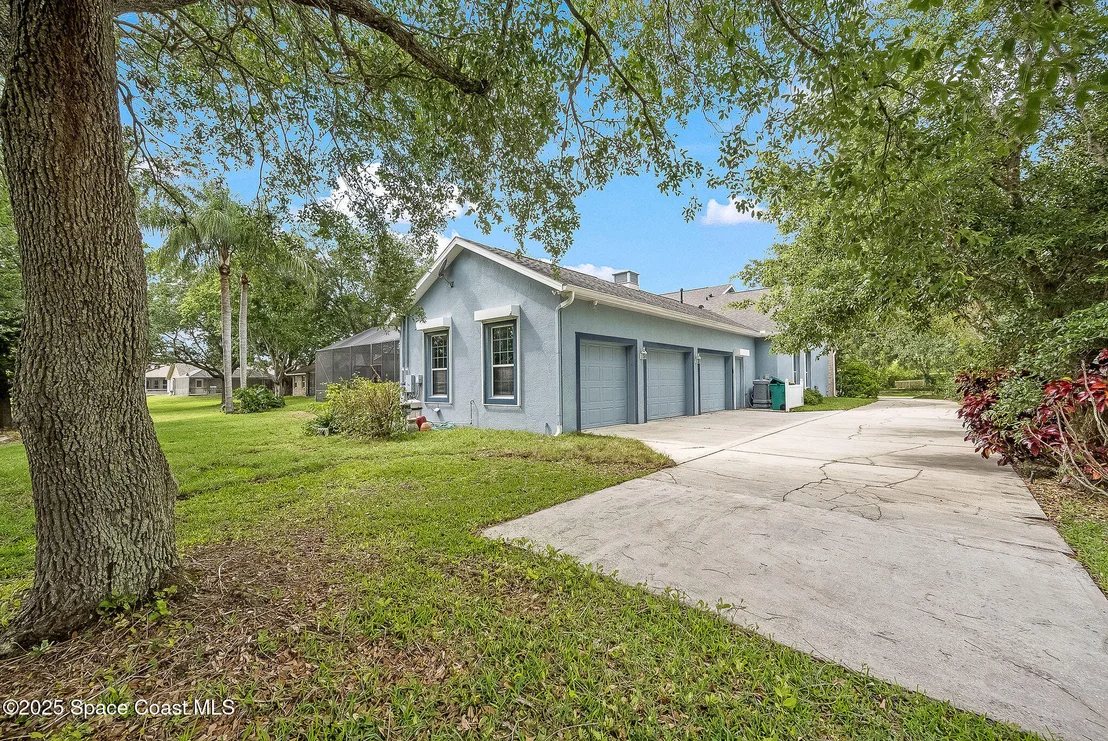 Photo of 4741 Canard Road