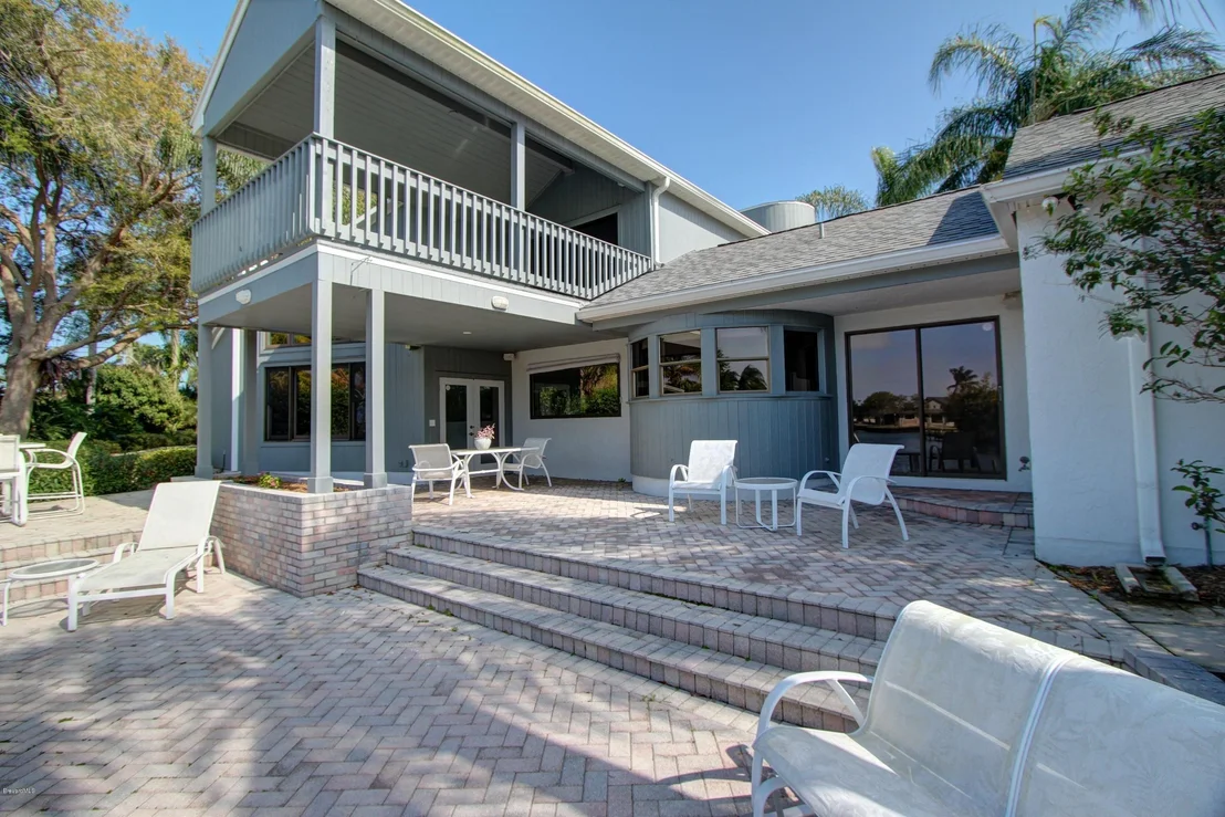 Photo of 738 Malibu Lane