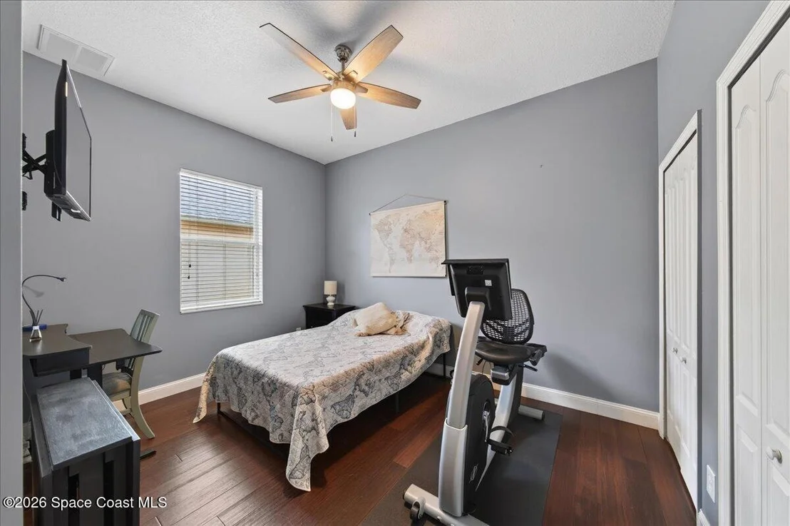Photo of 1848 Windbrook Drive SE