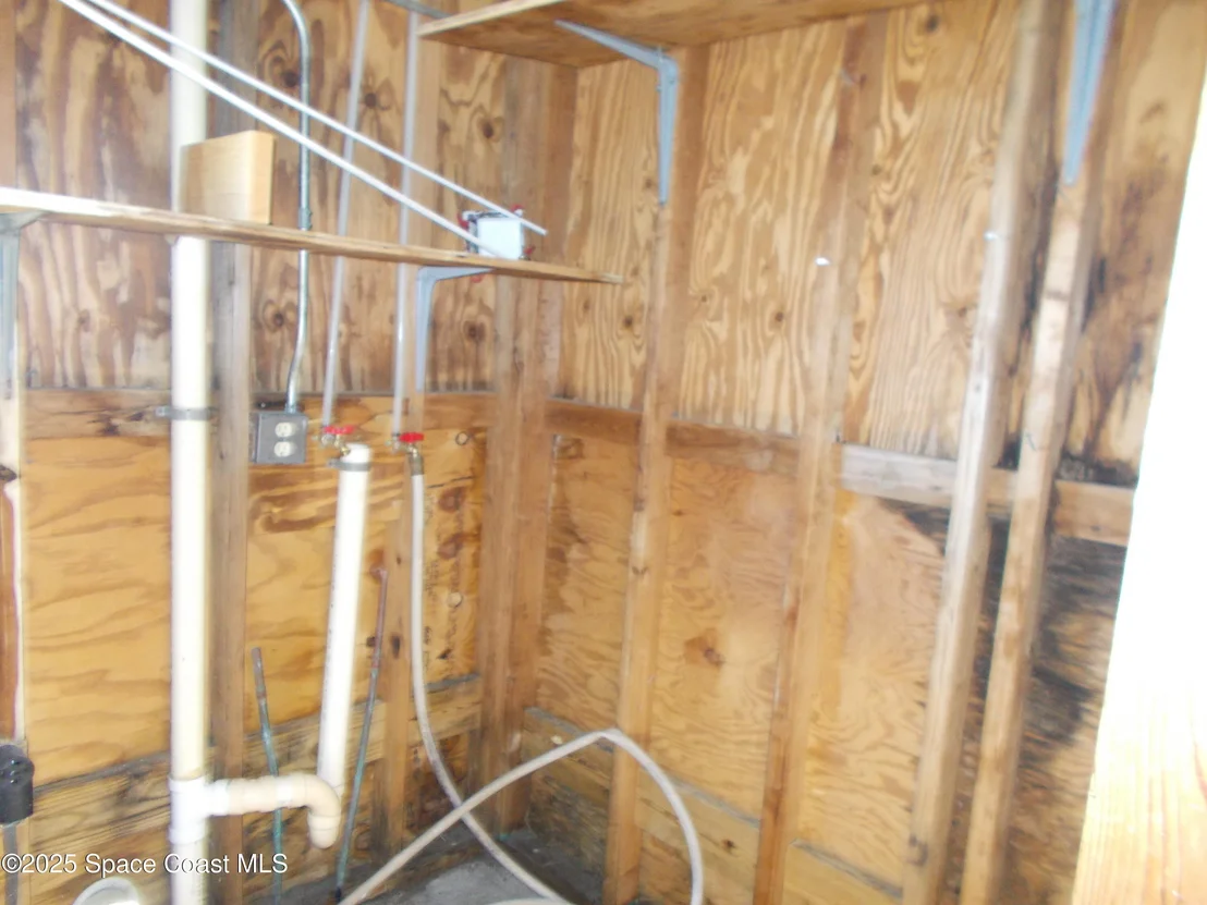 Photo of 619 Sea Gull Drive W