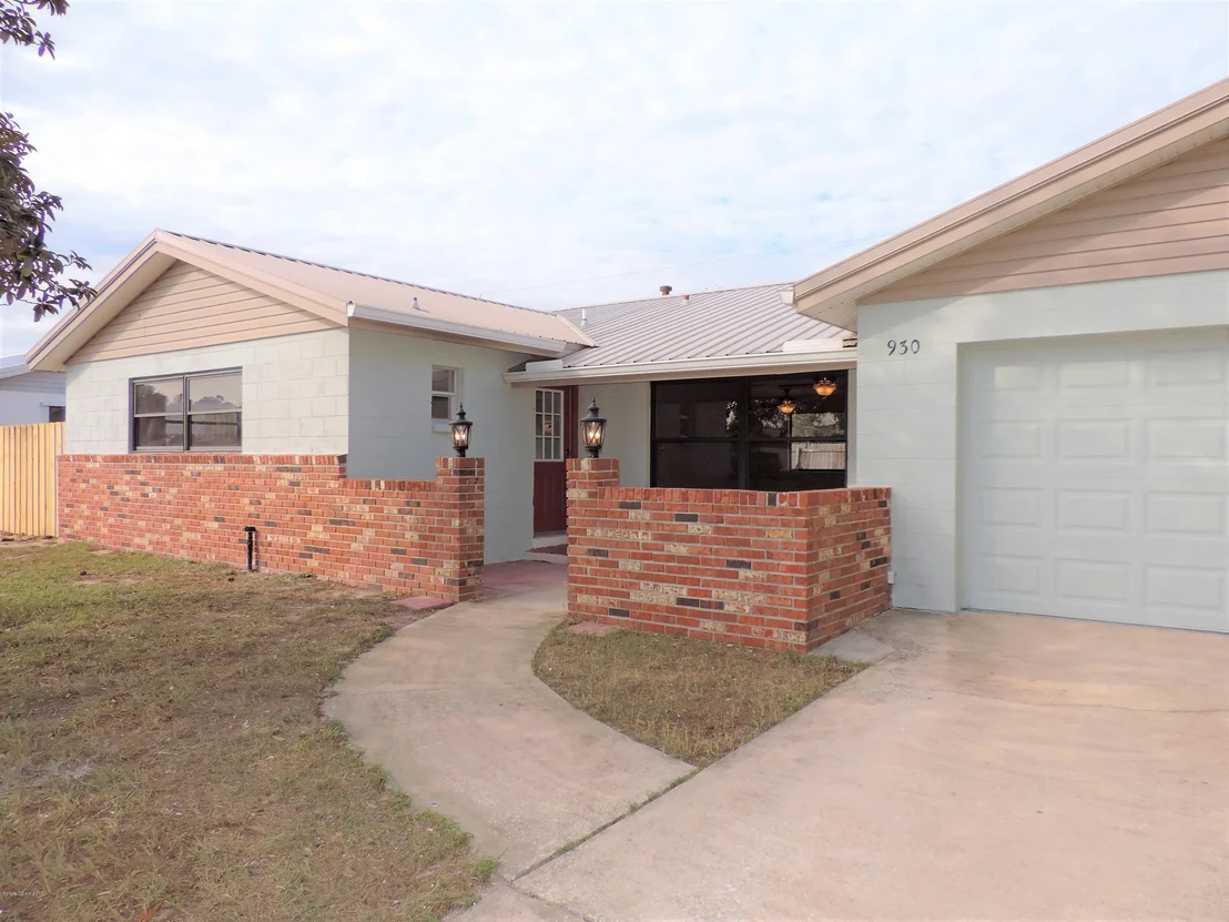 Photo of 930 Grant Road