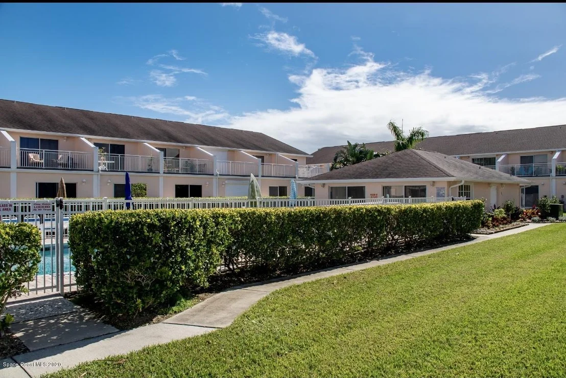 Photo of Unit 708 at 175 Escambia Lane