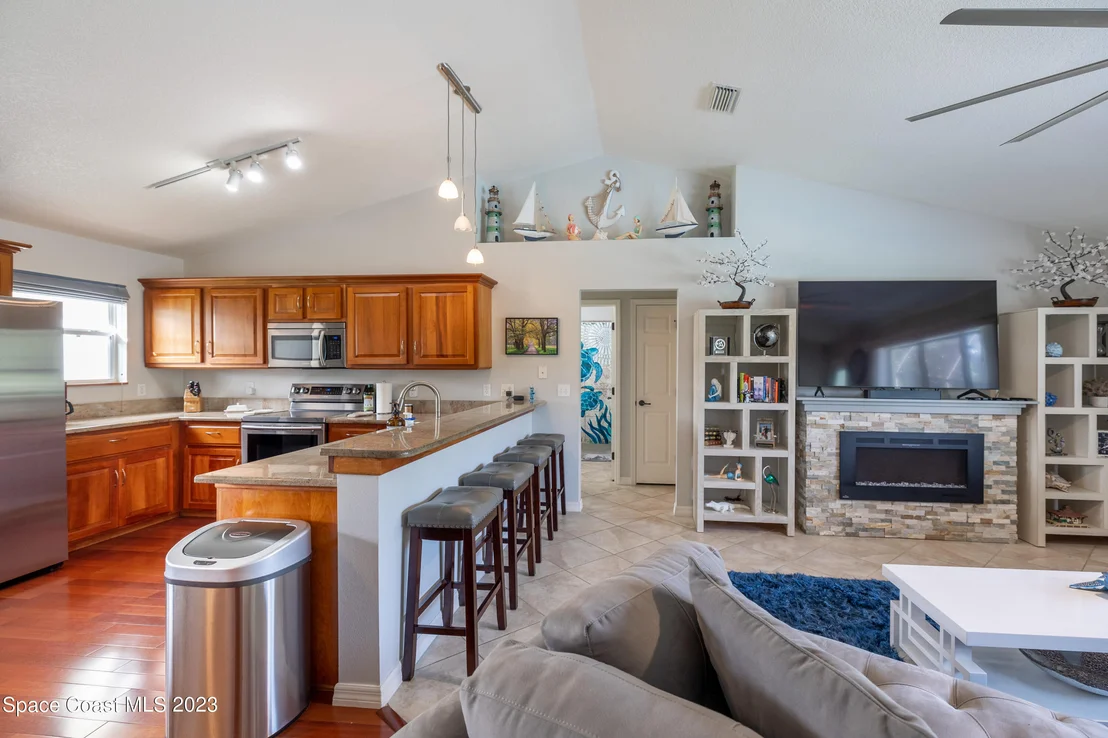 Photo of 1660 Whitman Drive