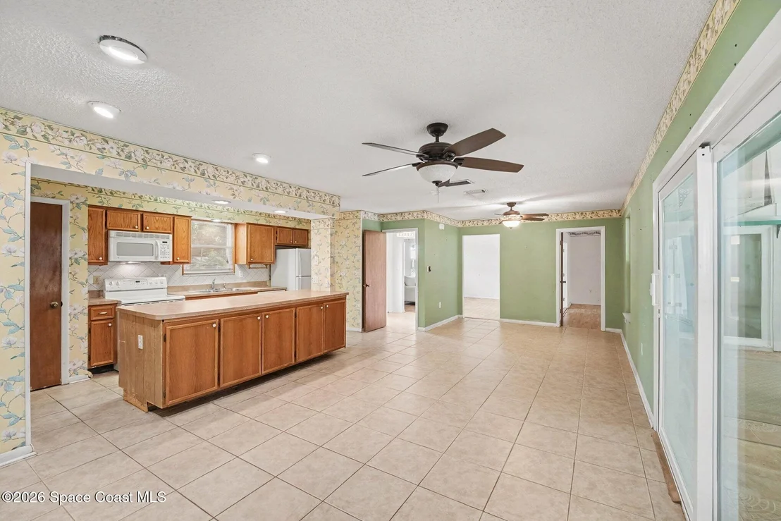 Photo of 1200 Palmdale Circle NE