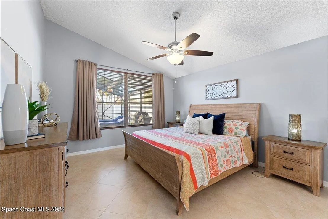 Photo of 890 Shaw Circle