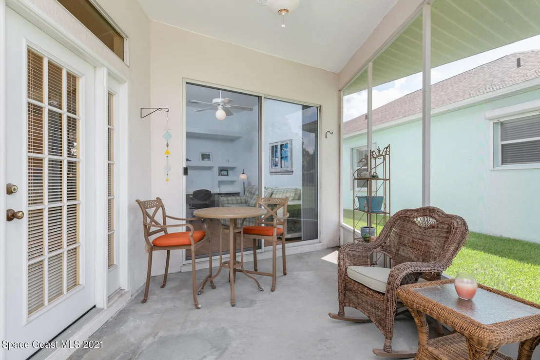 Photo of 849 Villa Drive