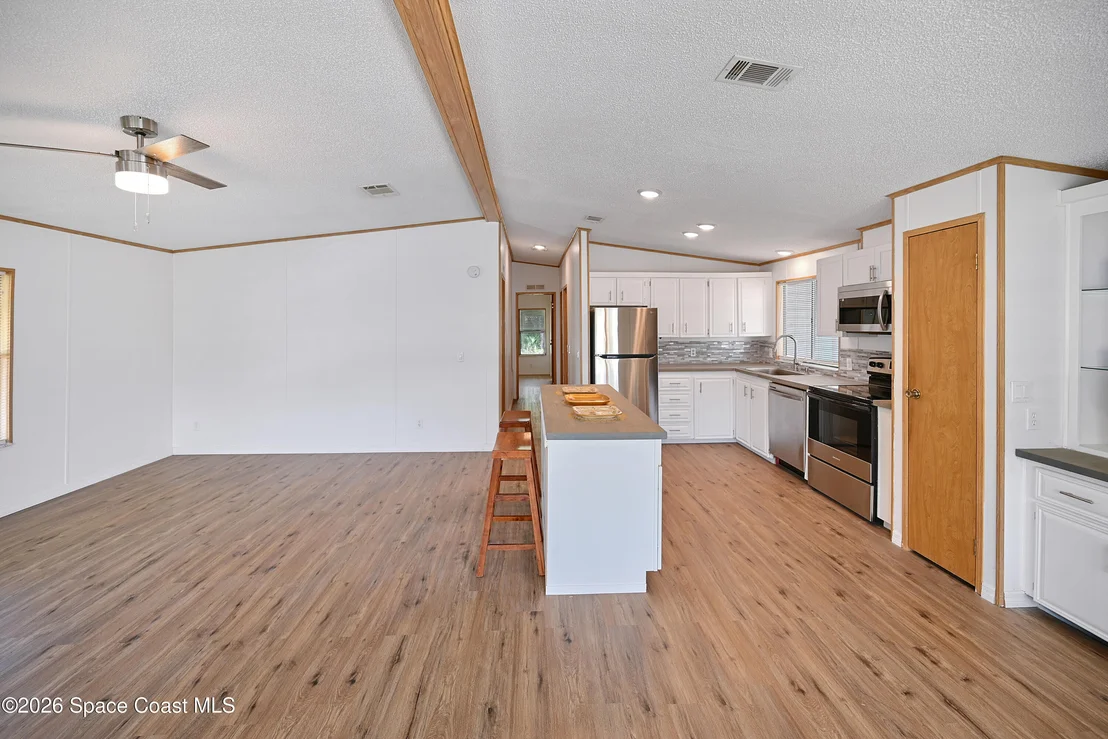 Photo of 451 E Egret Circle