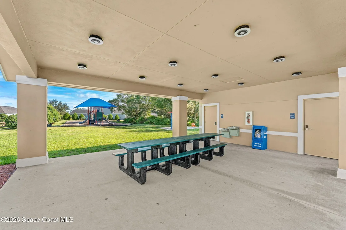 Photo of 8533 Drayton Circle