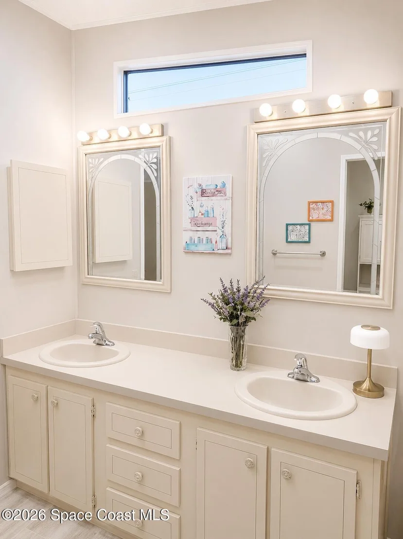 Photo of 920 Hyacinth Circle