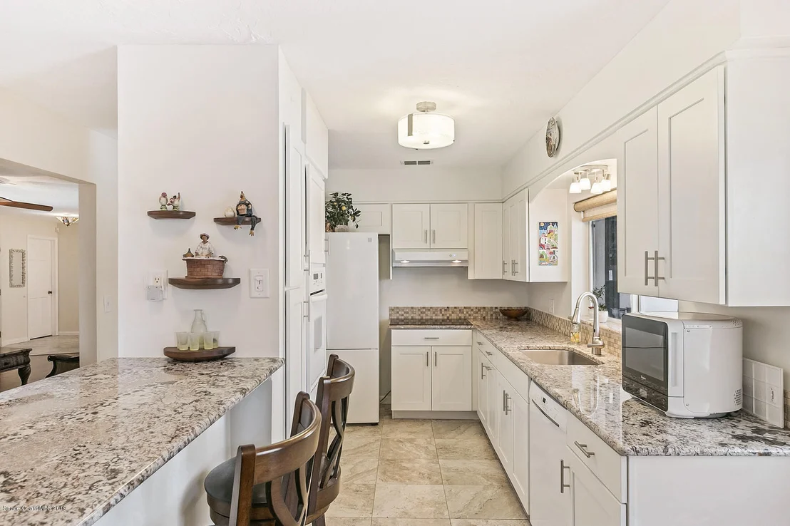 Photo of 360 Hamlin Avenue