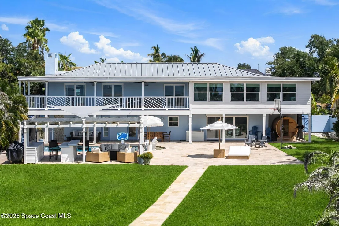 Photo of 417 Riverview Lane