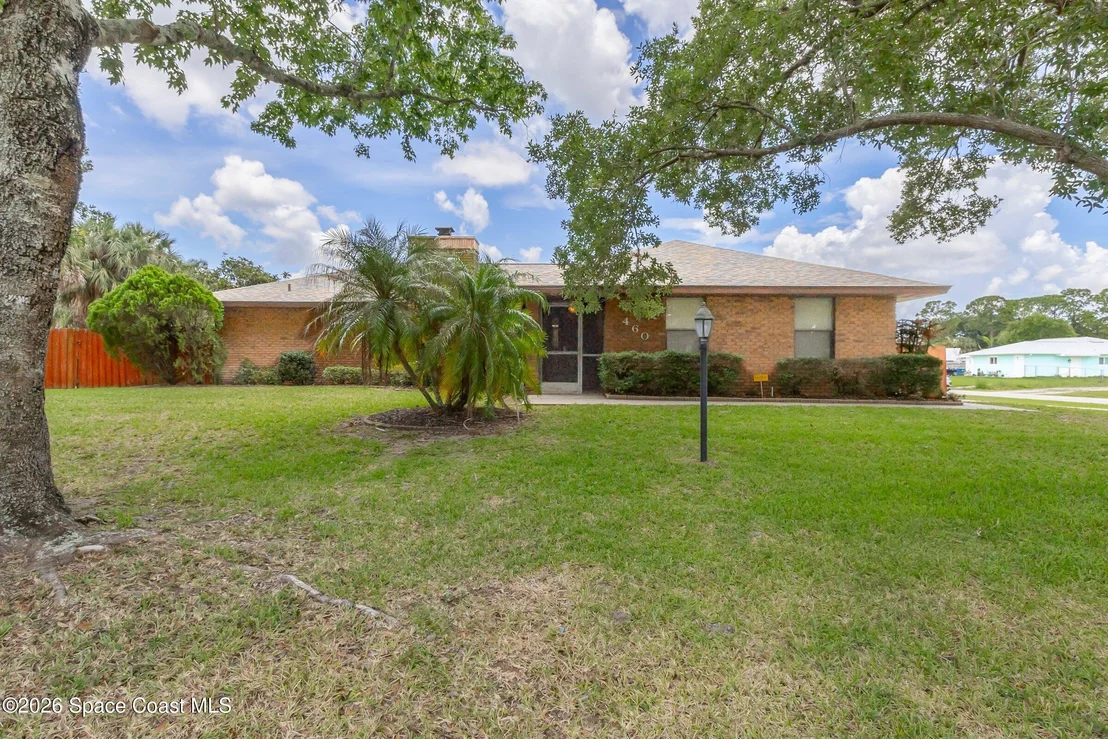 Photo of 460 Neptune Drive NE