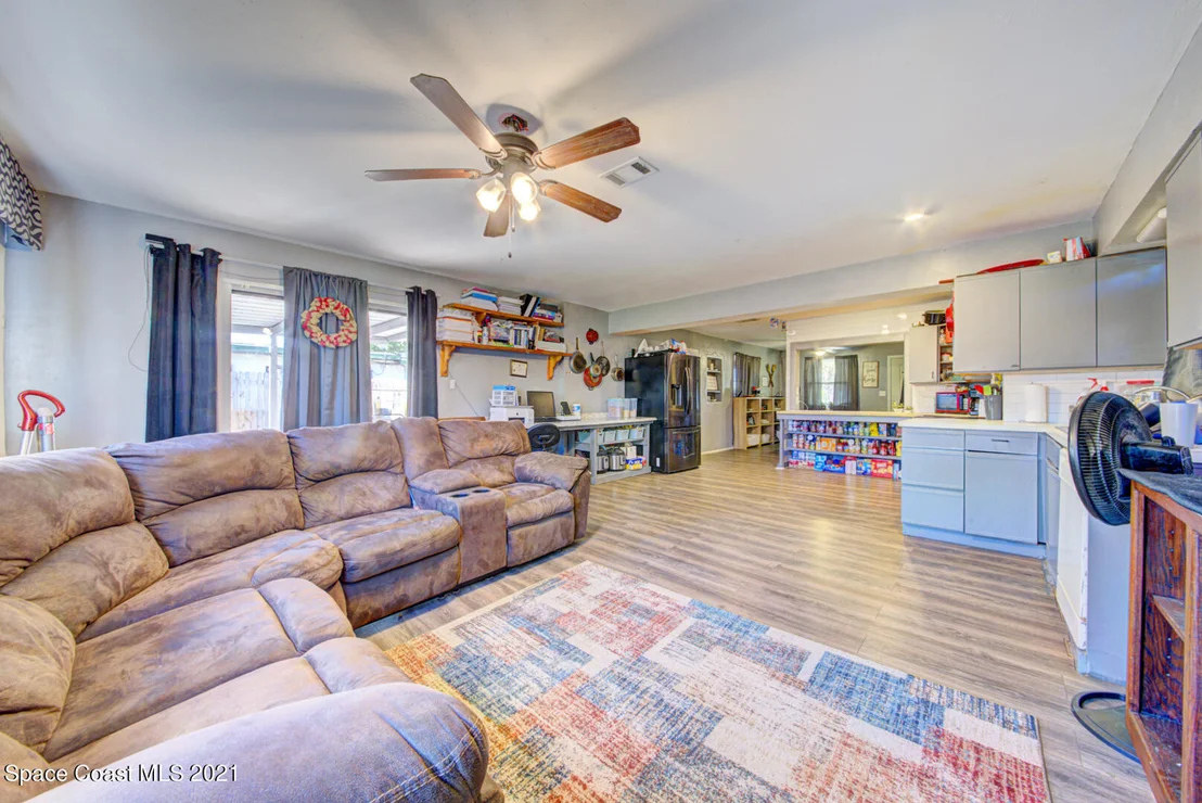 Photo of 1213 Vassar Lane