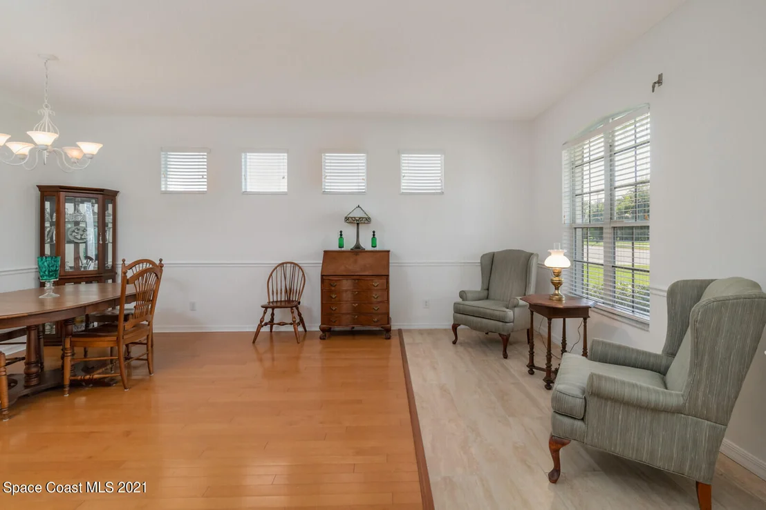 Photo of 332 Seafarer Circle