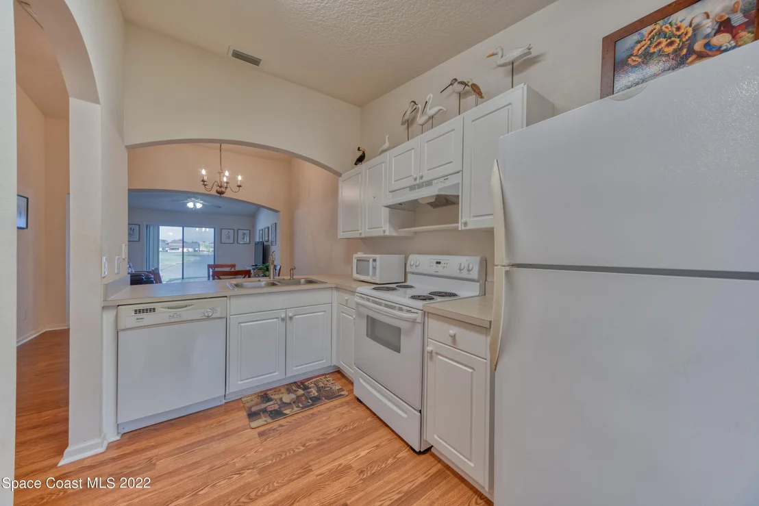 Photo of Unit 103 at 995 Luminary Circle