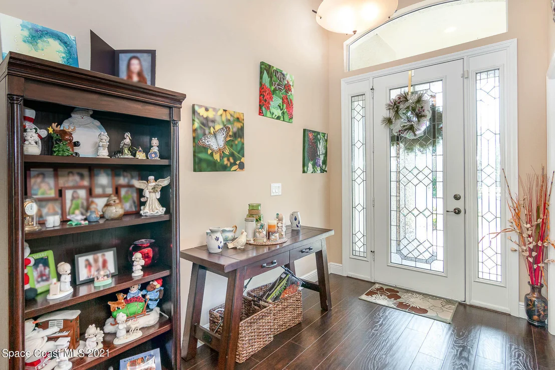 Photo of 2015 Botanica Circle