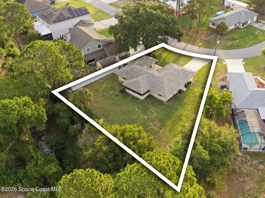Photo of 5540 Carrick Road