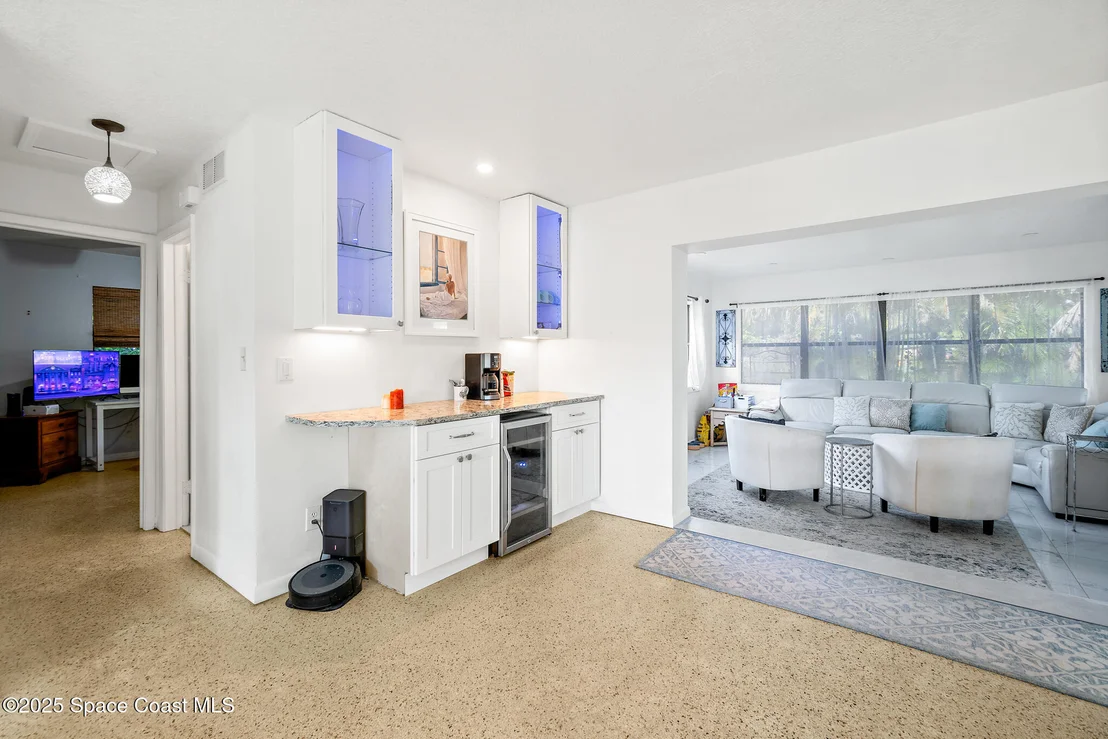 Photo of 300 Pelican Drive
