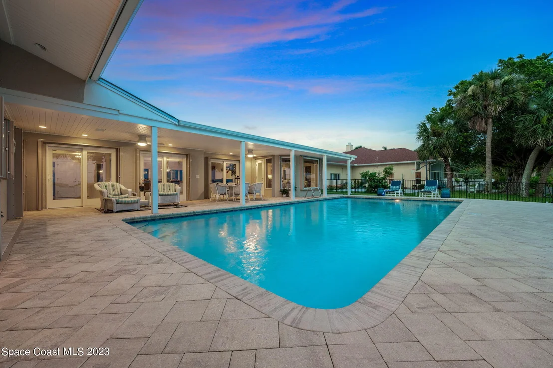 Photo of 751 Malibu Lane