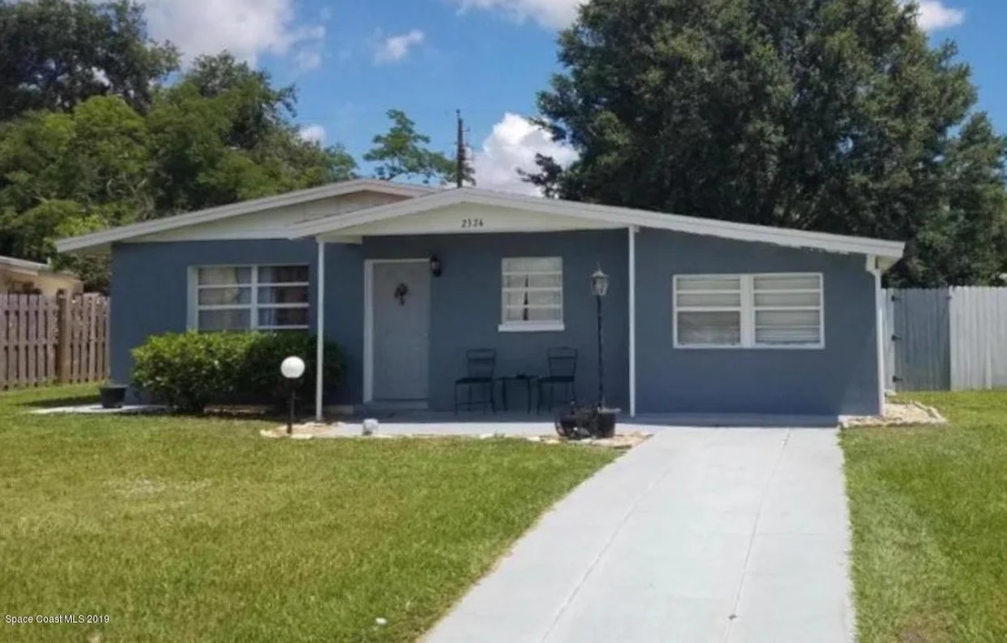 Photo of 2324 Warwick Road