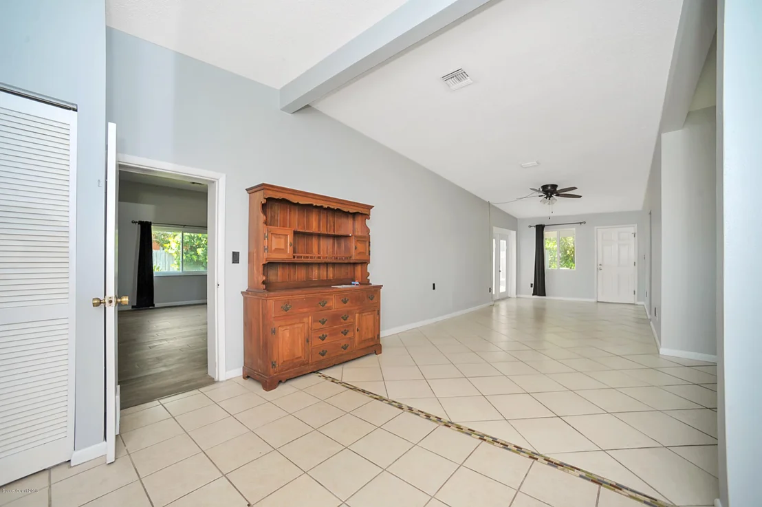Photo of 1182 NE Bianca Drive NE