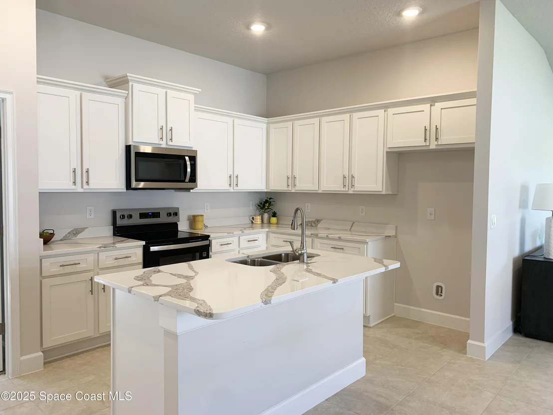 Photo of 1105 Kylar Drive NW