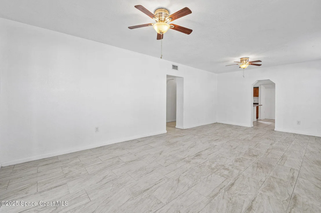 Photo of 907 Espanola Way