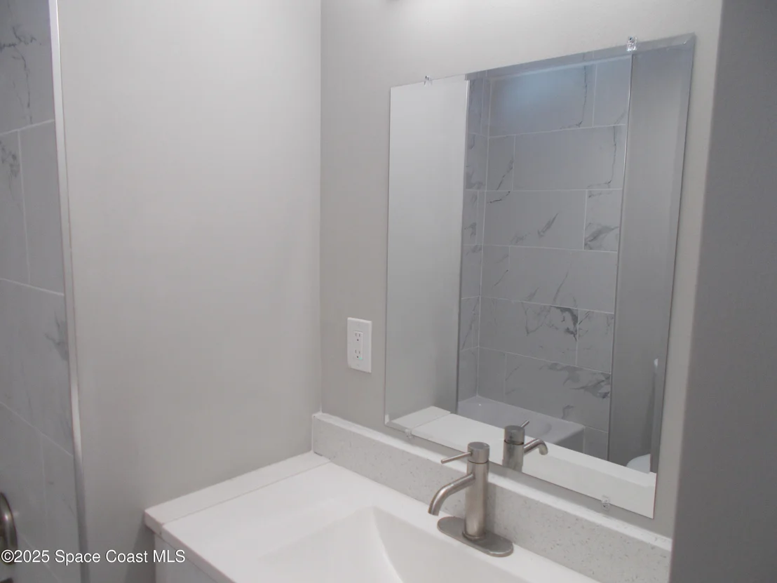 Photo of 619 Sea Gull Drive W