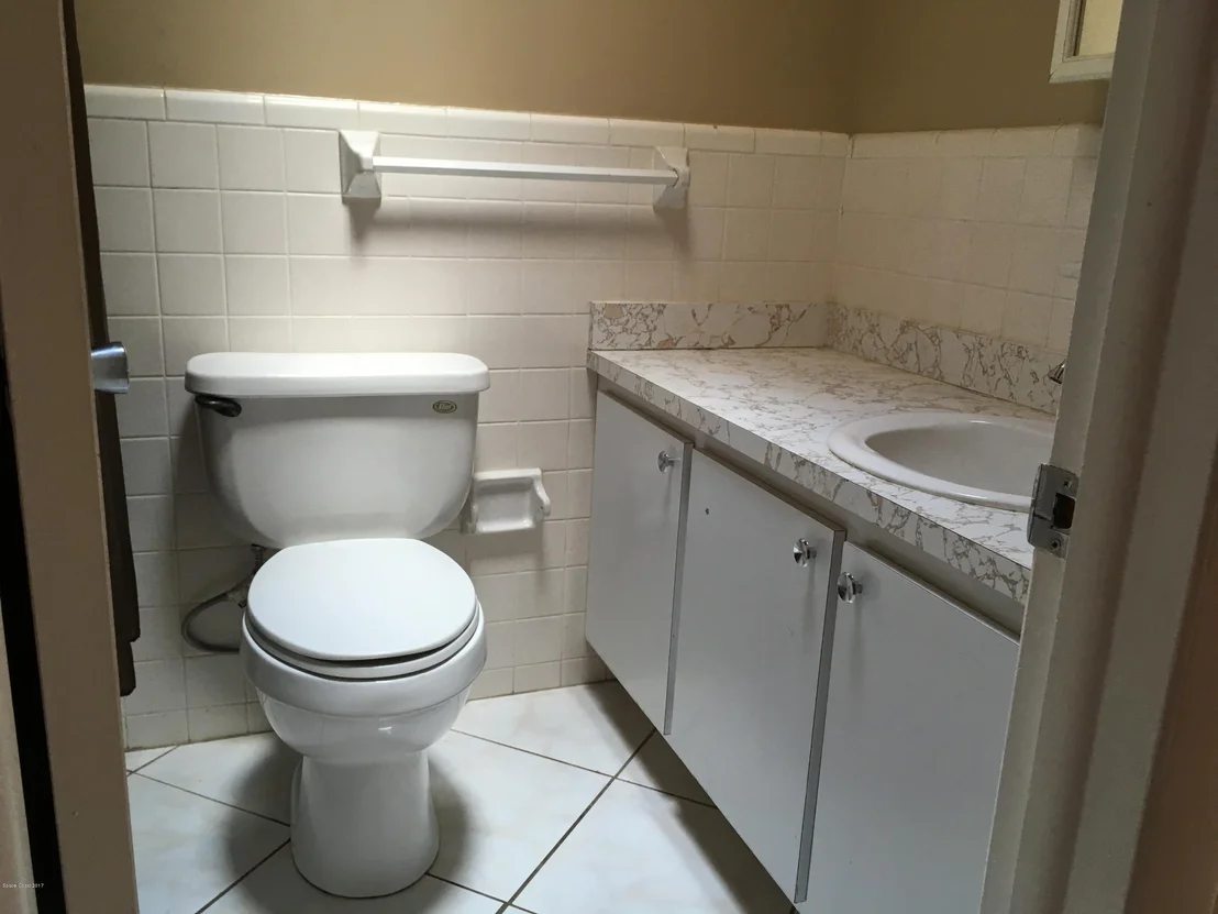 Photo of 1034 Hermosa Drive
