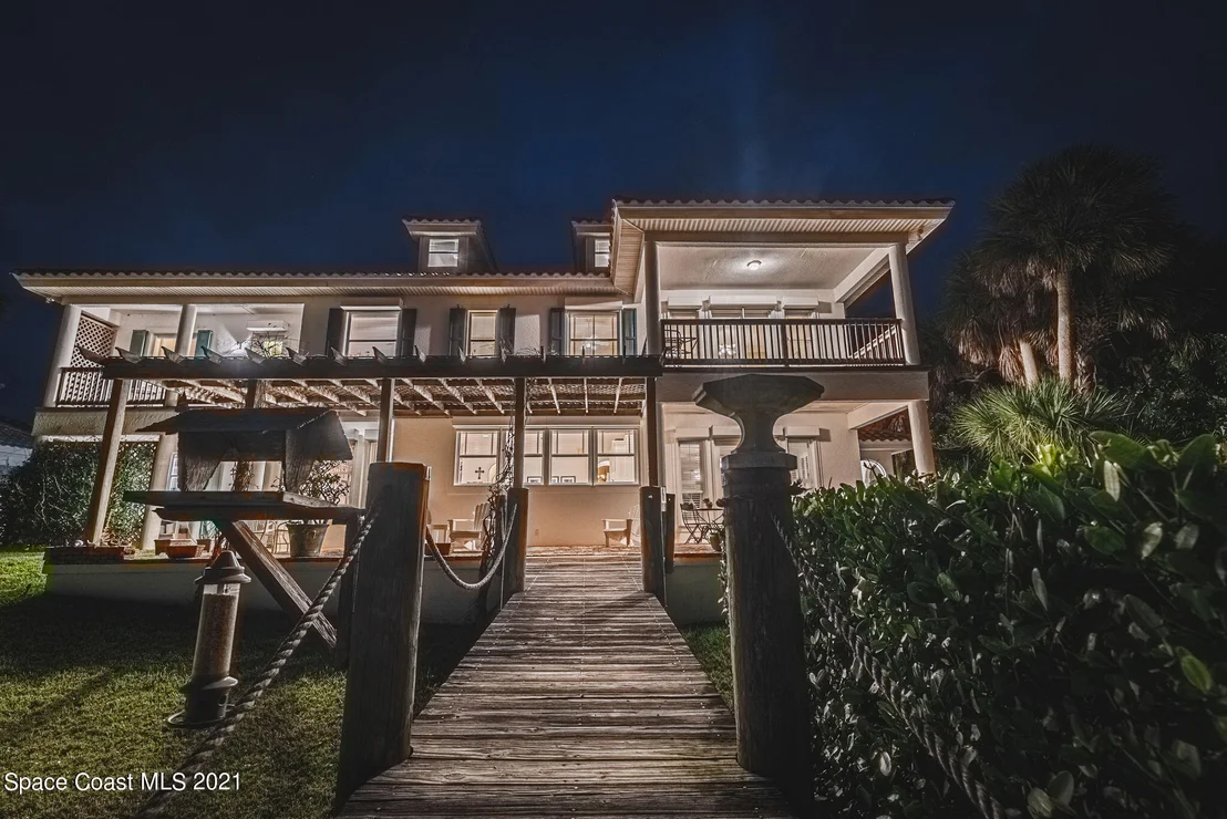 Photo of 176 Bayshore Drive