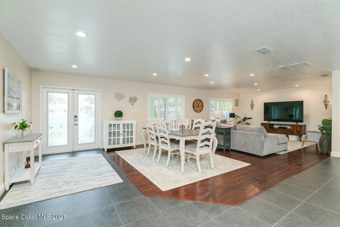 Photo of 312 10th Terrace