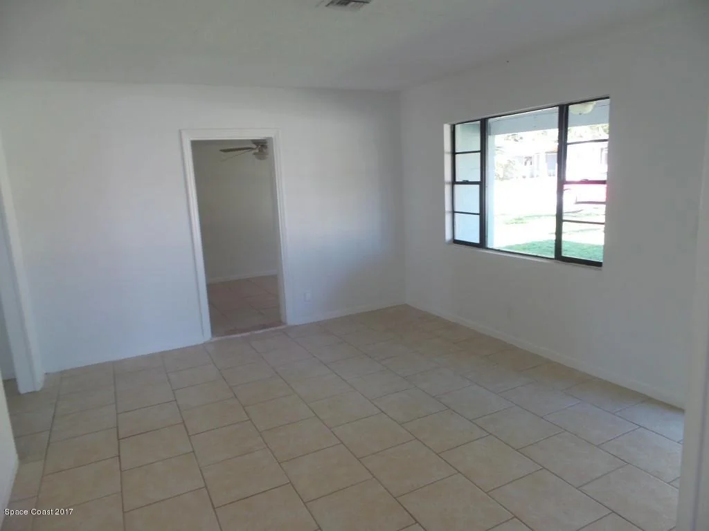 Photo of 2550 Clinton Drive NE