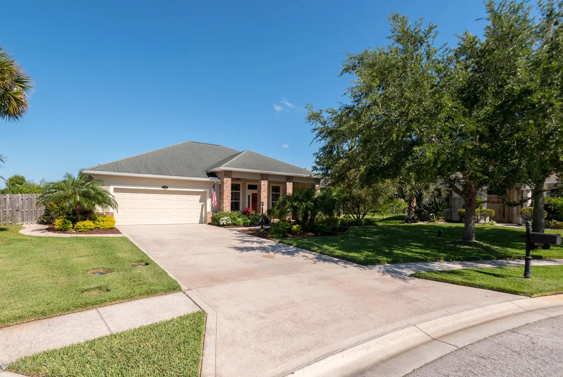 Photo of 2033 Woodfield Circle