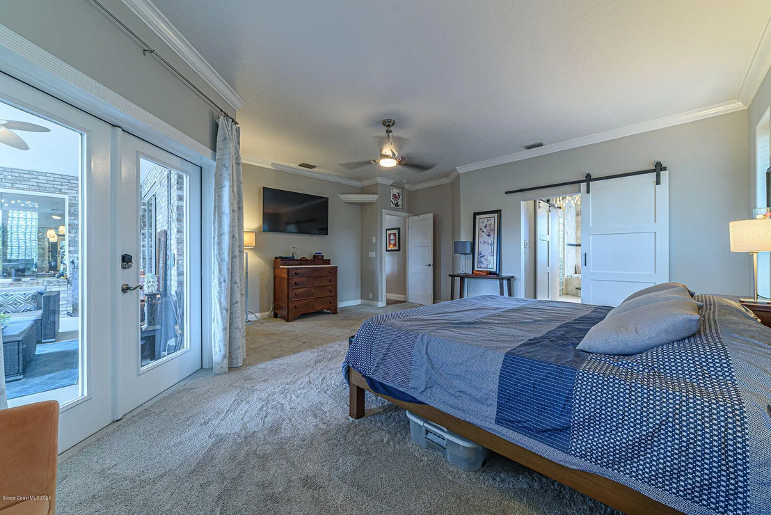 Photo of 4434 Long Lake Road
