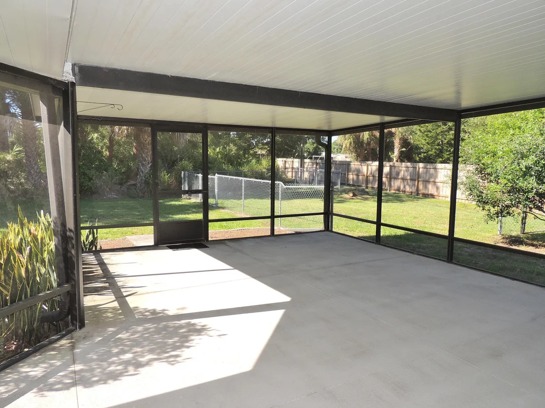 Photo of 1801 Laurel Oak Drive N