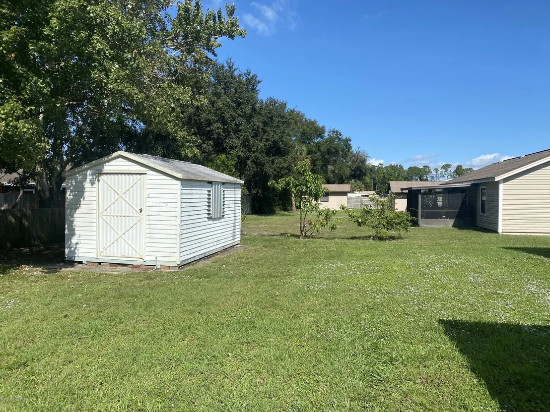 Photo of 6800 Cecil Road