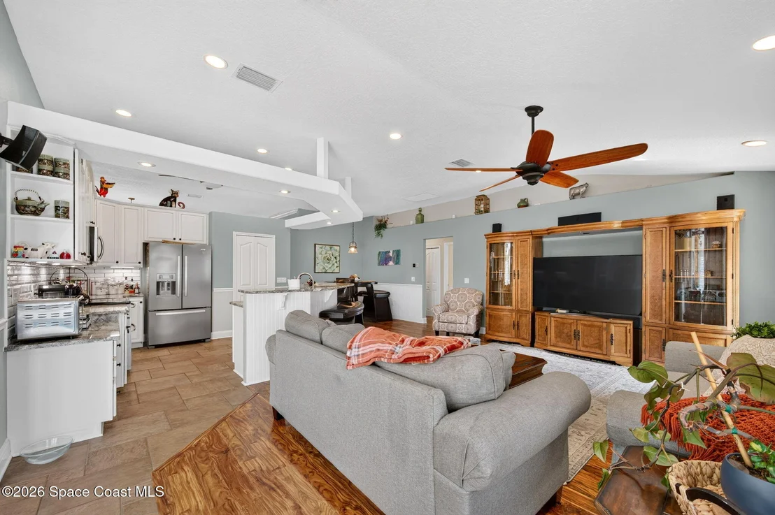 Photo of 341 Allison Drive