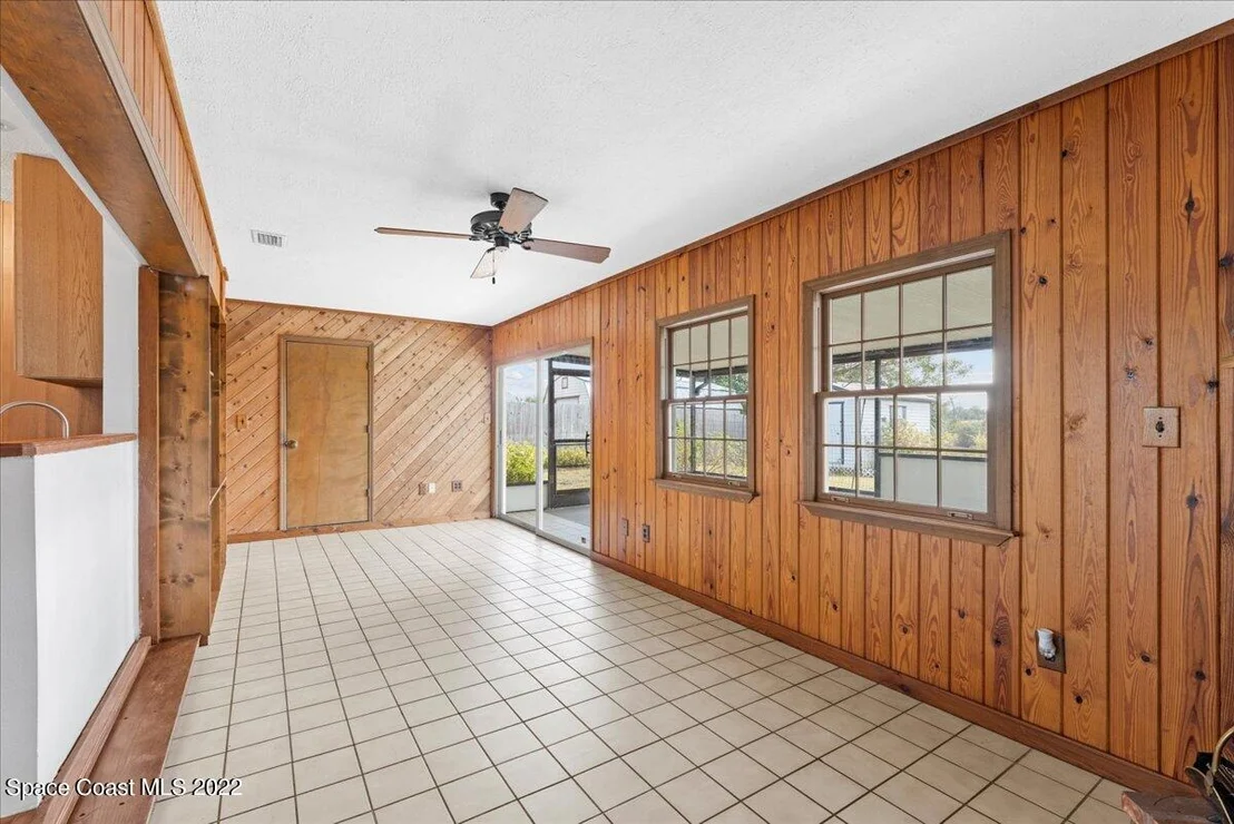 Photo of 3274 Edgewood Drive NE