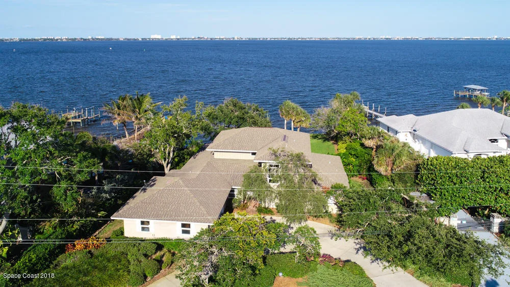 Photo of 839 Indian River Drive