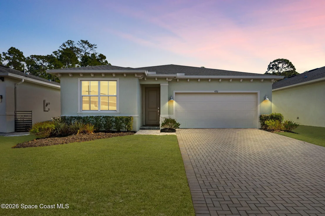 Photo of 492 Veridian Circle NW