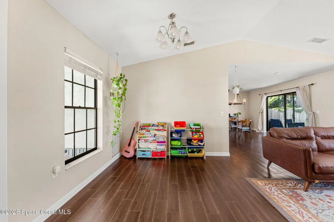 Photo of 917 Yorktowne Drive