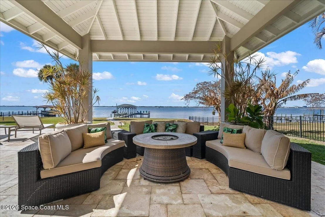 Photo of 408 Riverside Drive