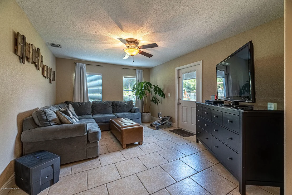 Photo of 2622 Diplomat Drive