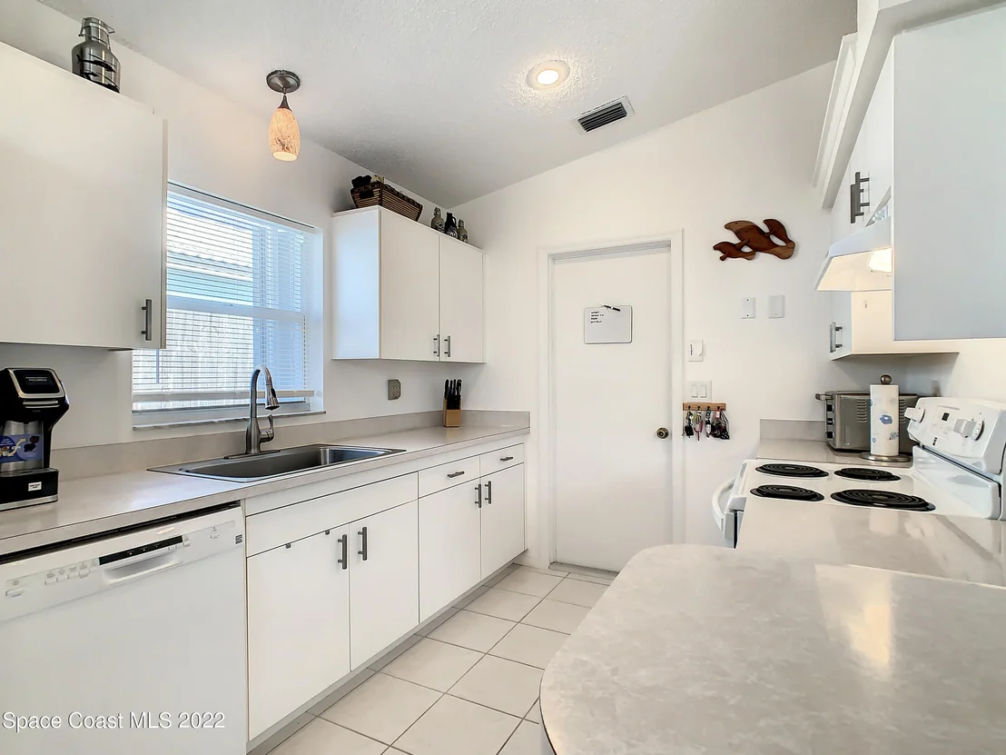 Photo of 348 Las Olas Drive