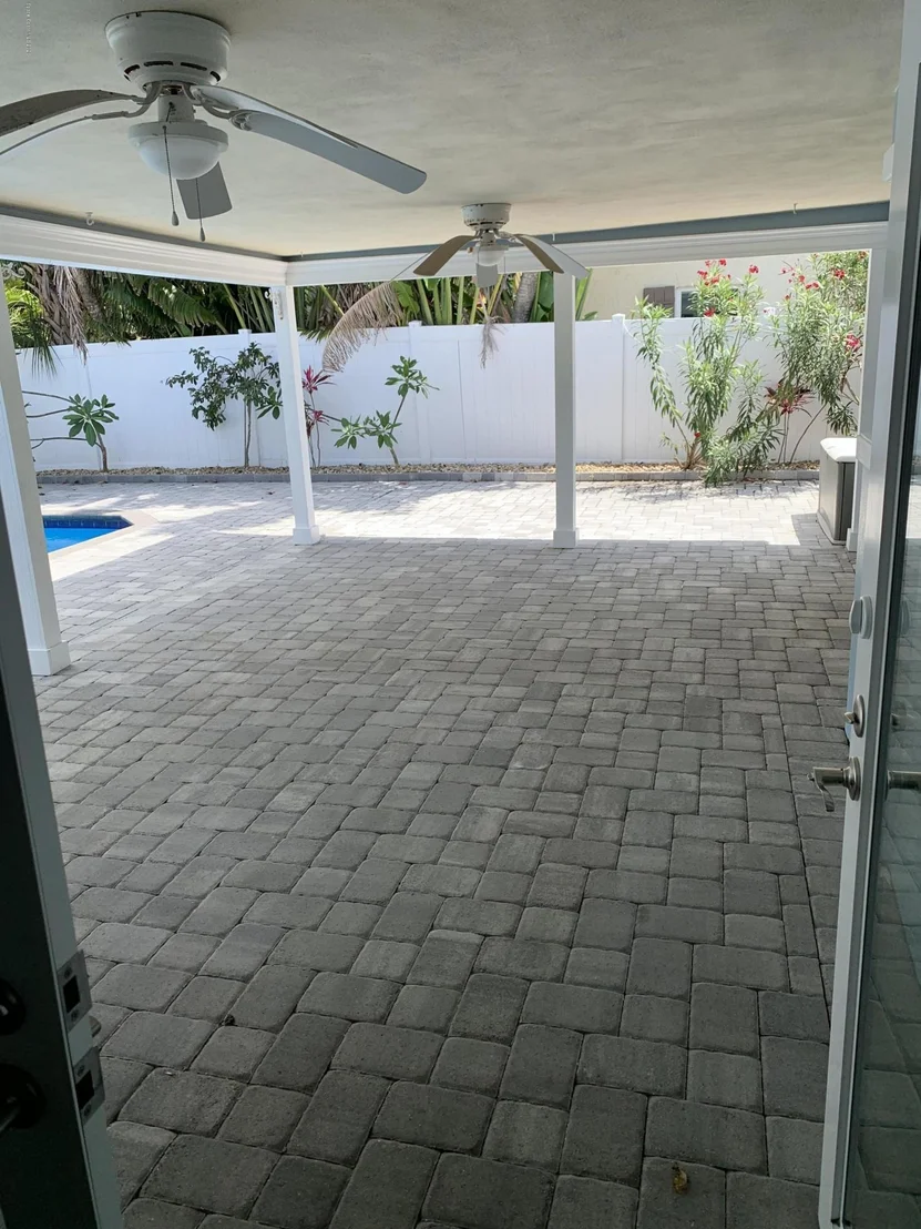 Photo of 4822 Fairview Drive