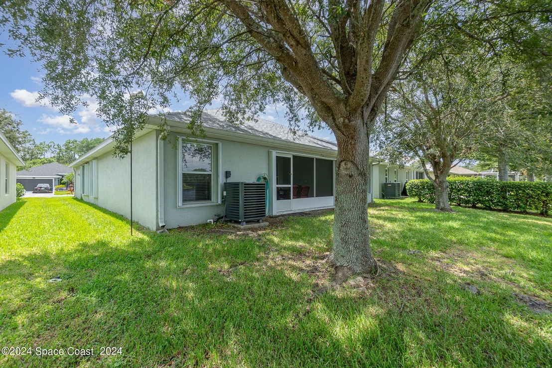 Photo of 2370 Stratford Pointe Drive