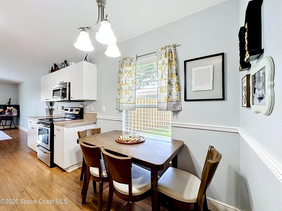 Photo of 2085 Bayhill Drive
