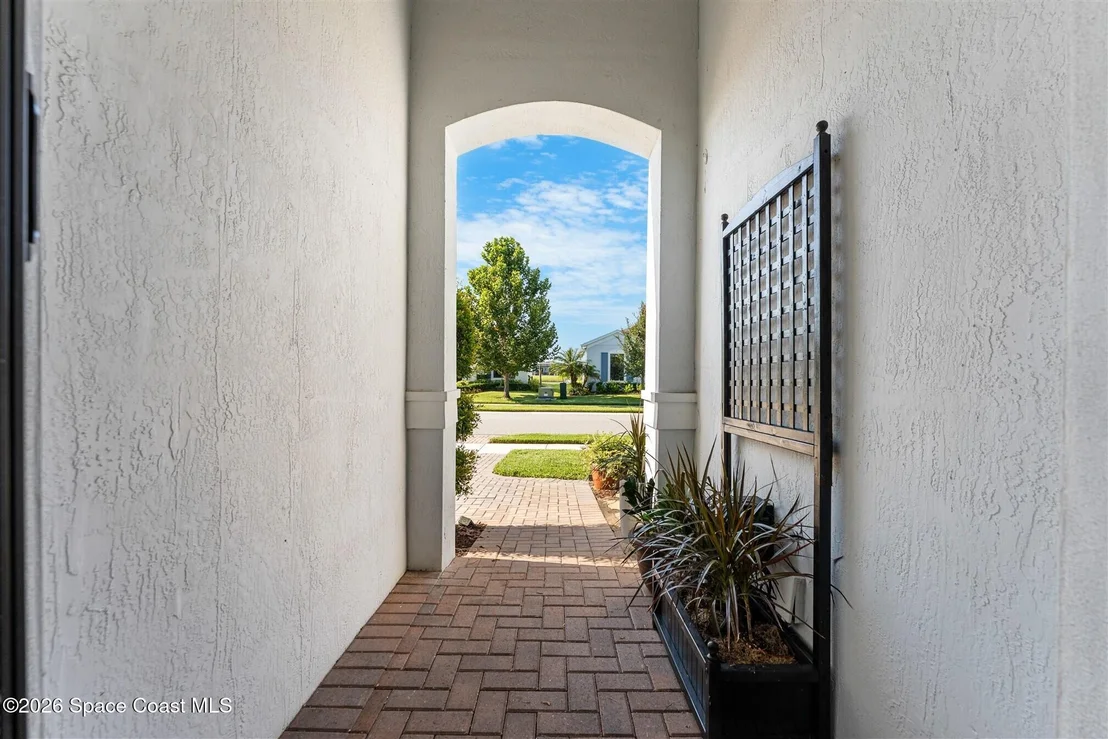 Photo of 2889 Millennium Circle